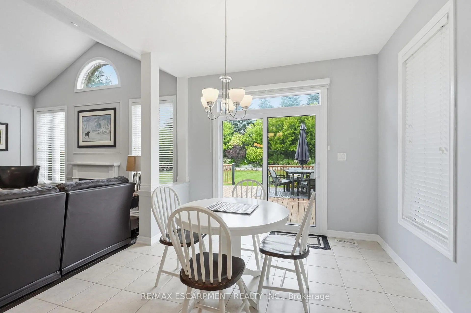Photo 14 of 130 Aberfoyle Mill Crescent, Puslinch, Aberfoyle — HOMEH