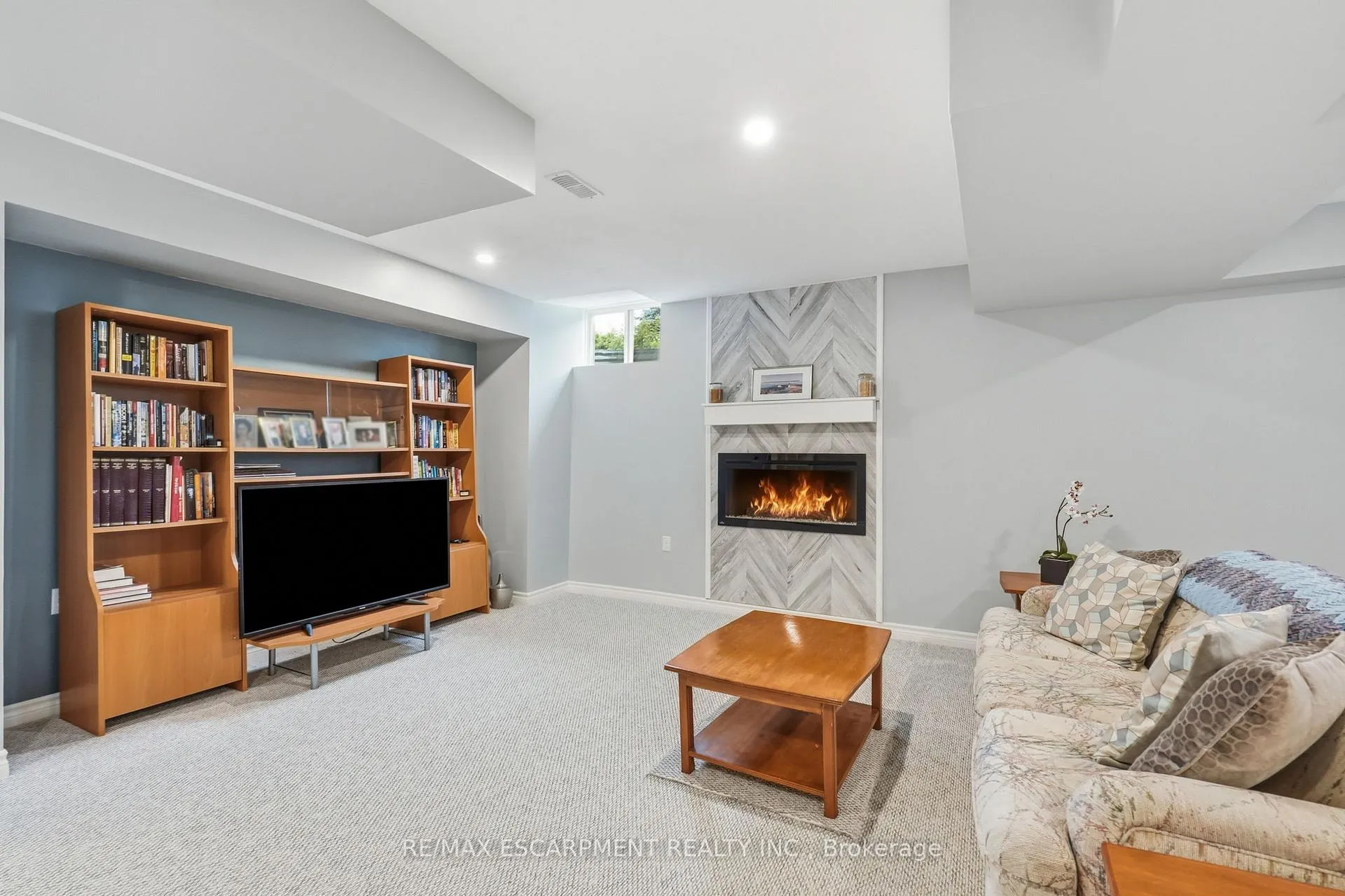 Photo 27 of 130 Aberfoyle Mill Crescent, Puslinch, Aberfoyle — HOMEH