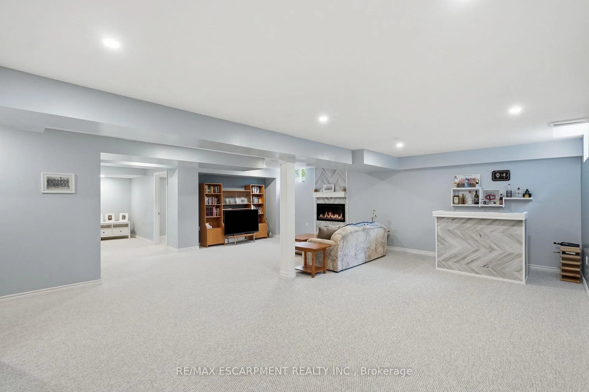 Photo 31 of 130 Aberfoyle Mill Crescent, Puslinch, Aberfoyle — HOMEH
