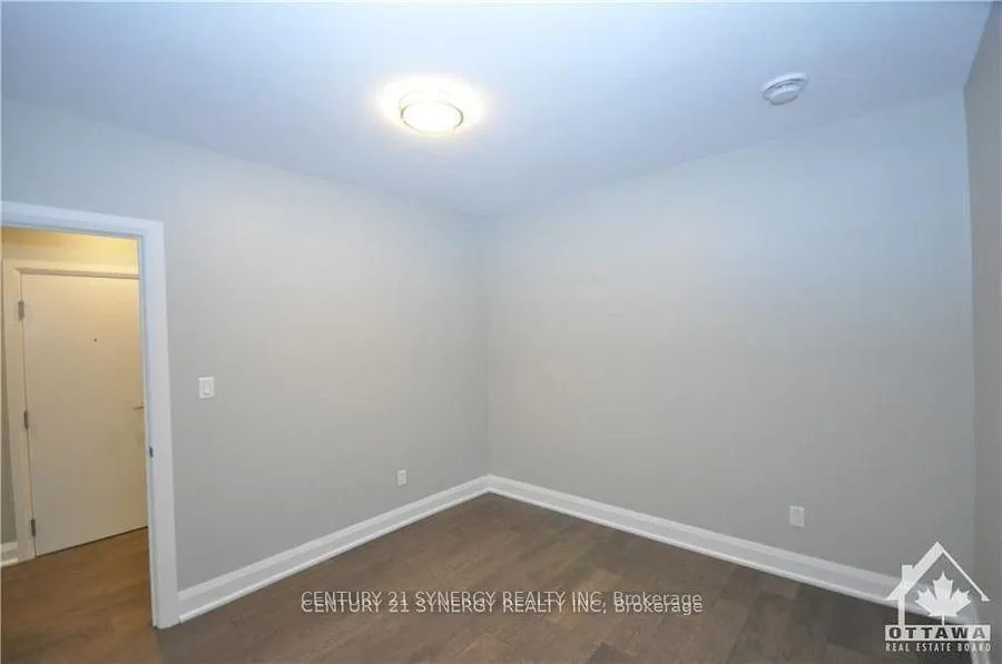 Photo 9 of Unit 2, 571 Mcleod Street, Ottawa, Ottawa Centre — HOMEH