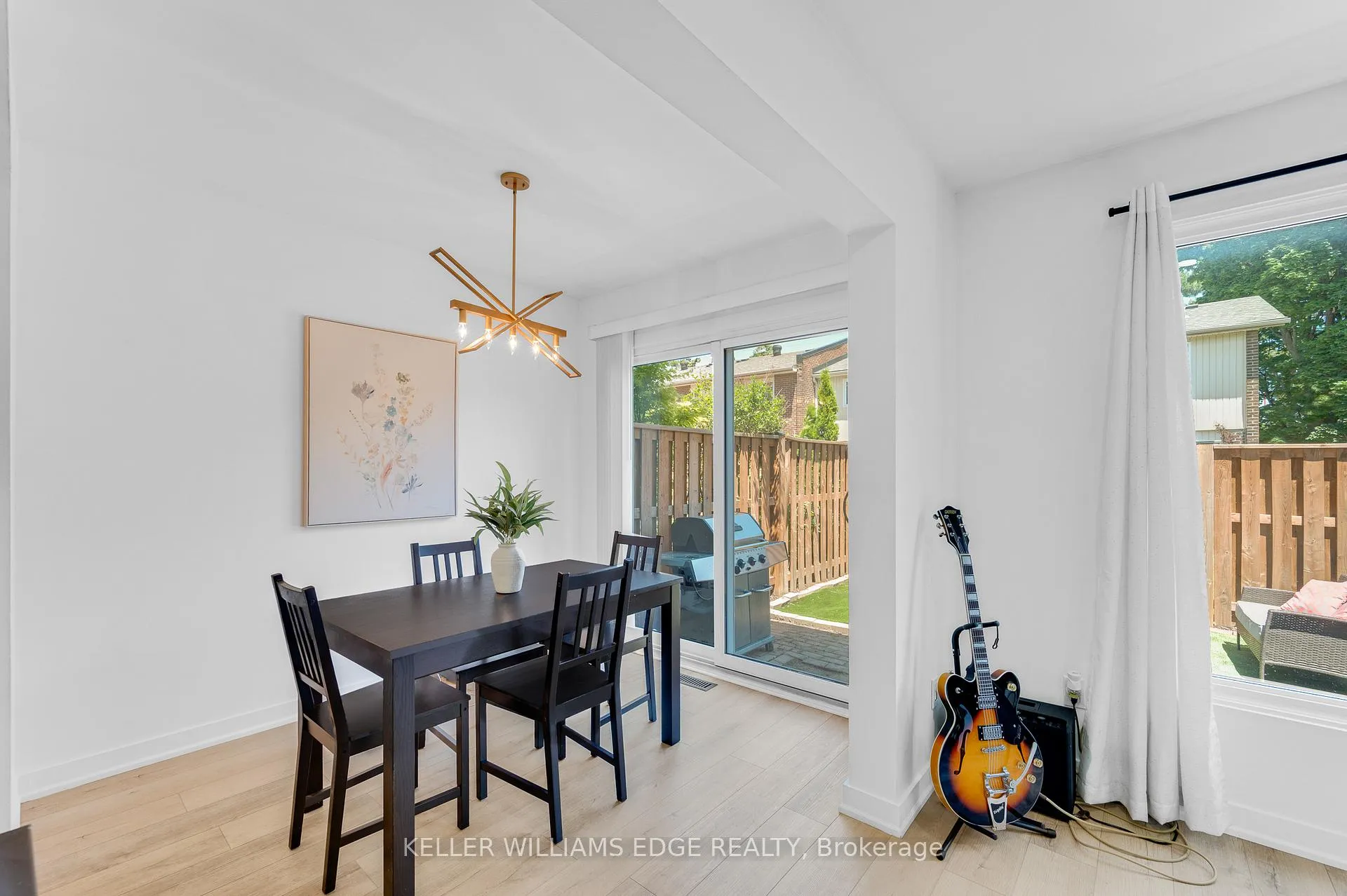 Photo 12 of 5275 Banting Court, Burlington, Shoreacres — HOMEH