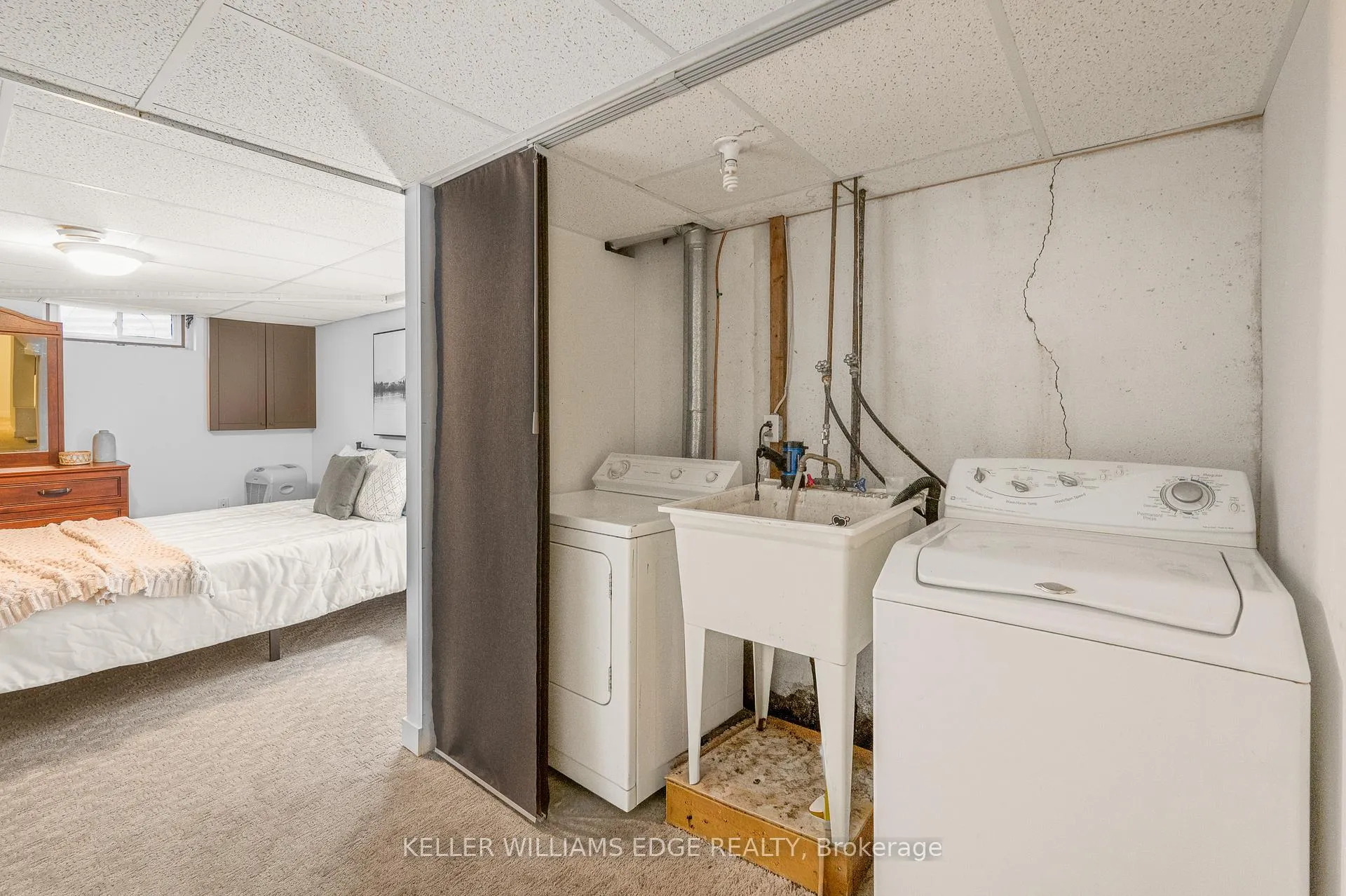 Photo 28 of 5275 Banting Court, Burlington, Shoreacres — HOMEH