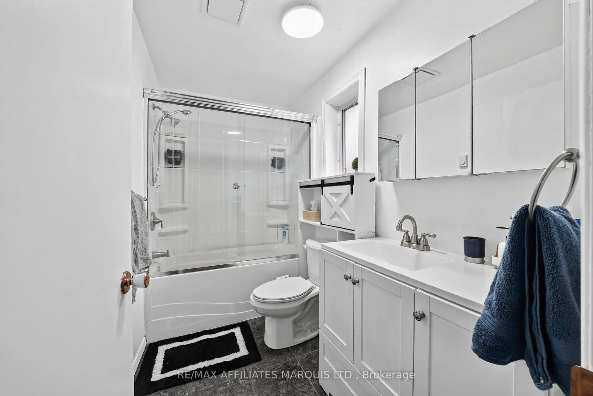 Photo 15 of 928 Pacific Lane, Cornwall, Cornwall — HOMEH