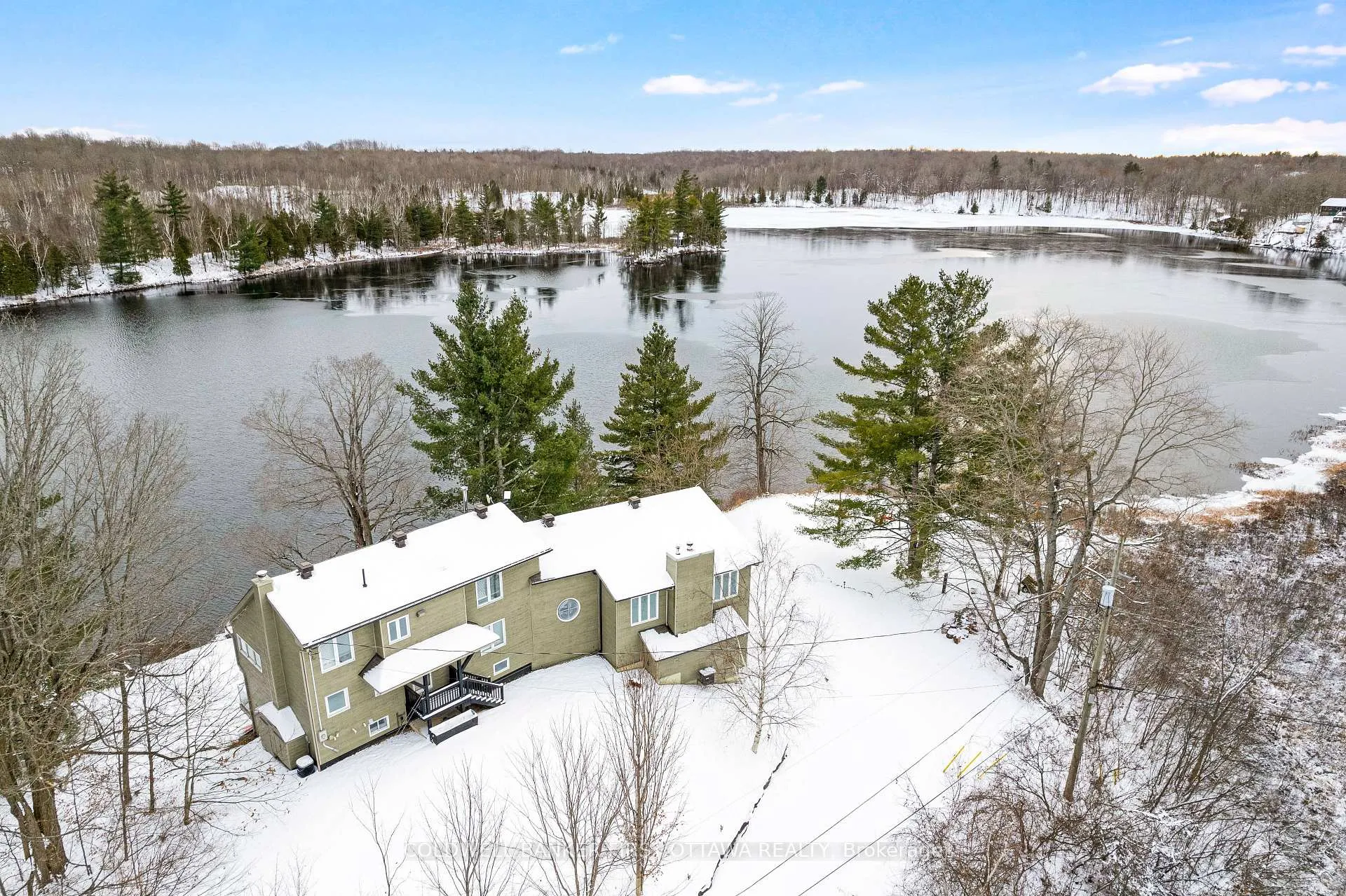 Photo 2 of 100 Nagle Way, Tay Valley, Bathurst/Burgess & Sherbrooke (North Burgess) Twp — HOMEH