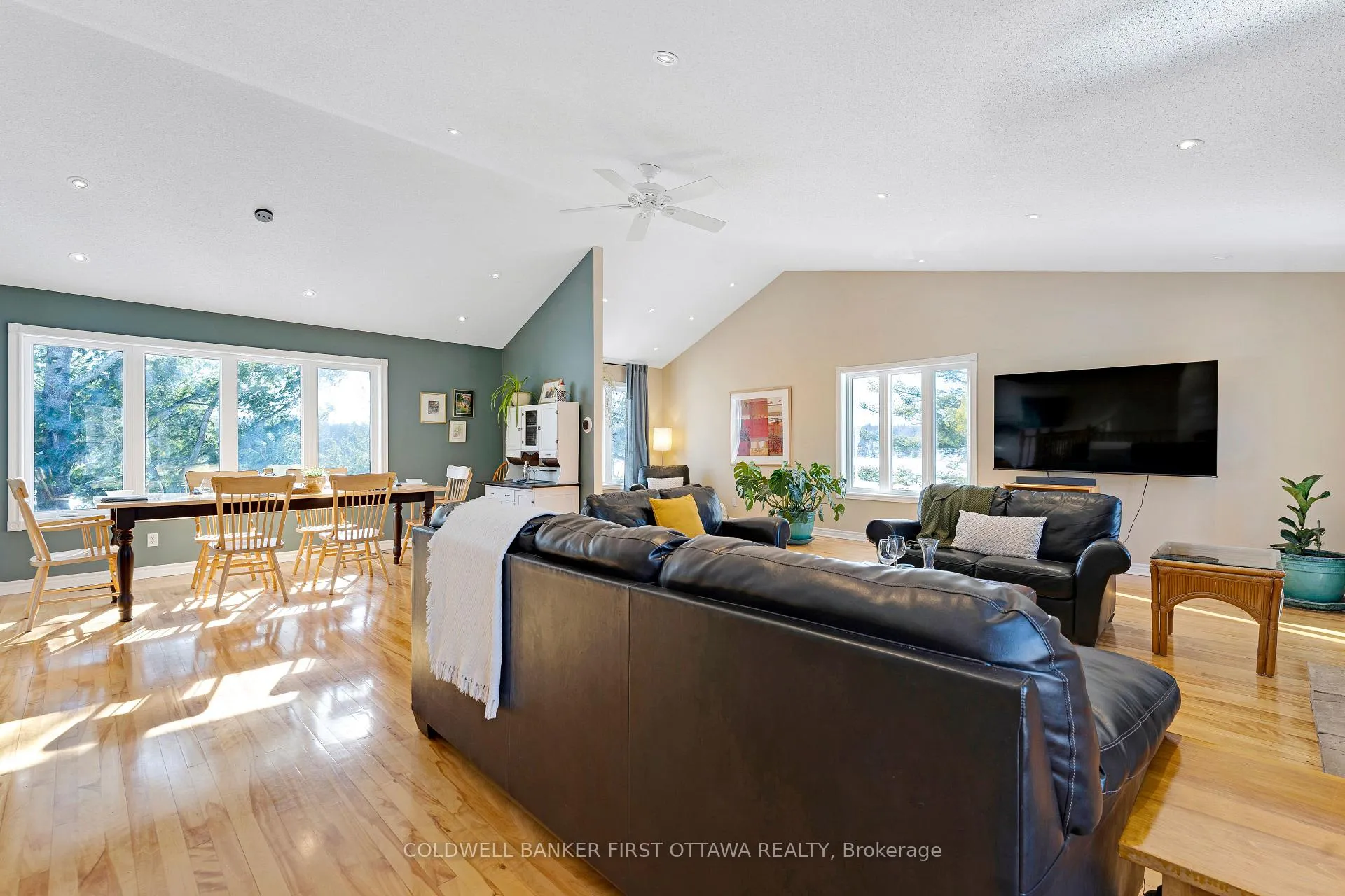 Photo 12 of 100 Nagle Way, Tay Valley, Bathurst/Burgess & Sherbrooke (North Burgess) Twp — HOMEH