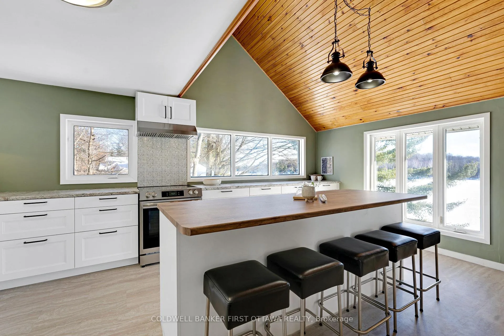 Photo 20 of 100 Nagle Way, Tay Valley, Bathurst/Burgess & Sherbrooke (North Burgess) Twp — HOMEH