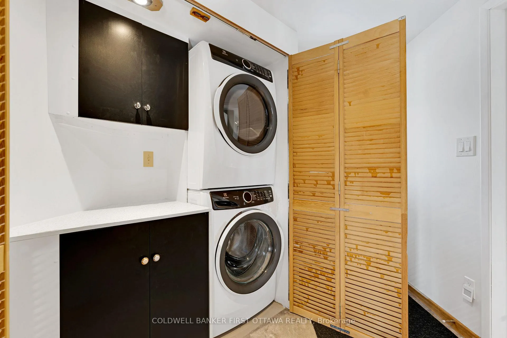 Photo 25 of 100 Nagle Way, Tay Valley, Bathurst/Burgess & Sherbrooke (North Burgess) Twp — HOMEH