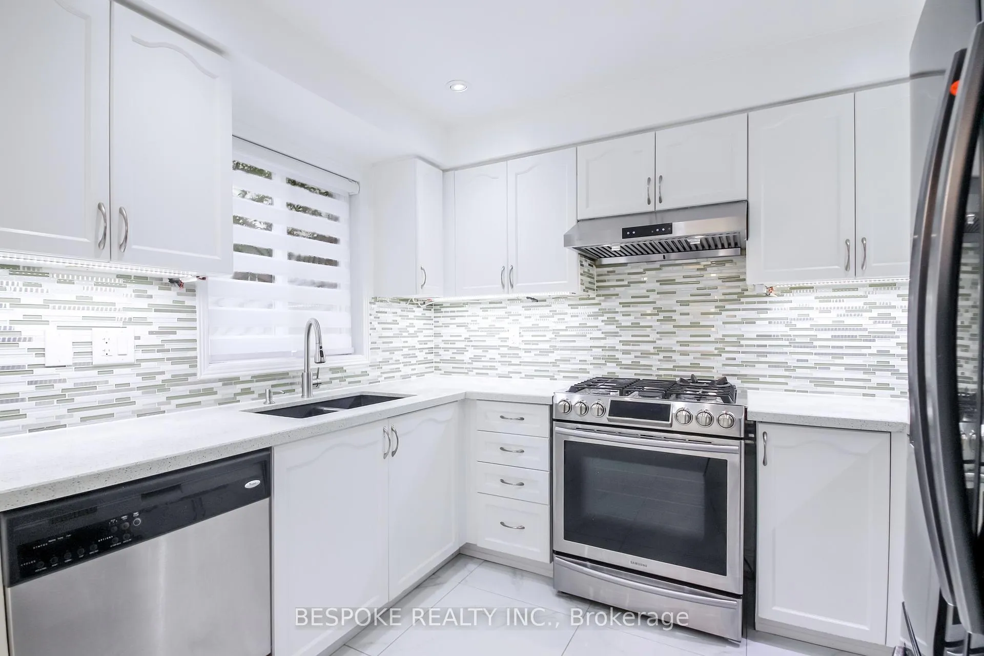 Photo 9 of 87 Spicebush Terrace, Brampton, Credit Valley — HOMEH