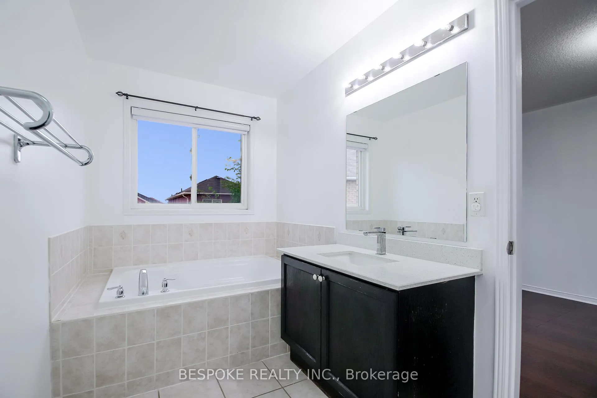 Photo 15 of 87 Spicebush Terrace, Brampton, Credit Valley — HOMEH