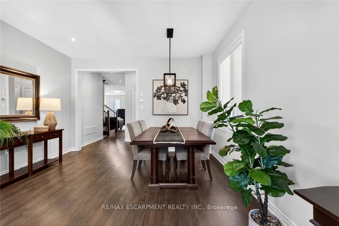 Photo 16 of 225 Skinner Road, Hamilton, Waterdown — HOMEH