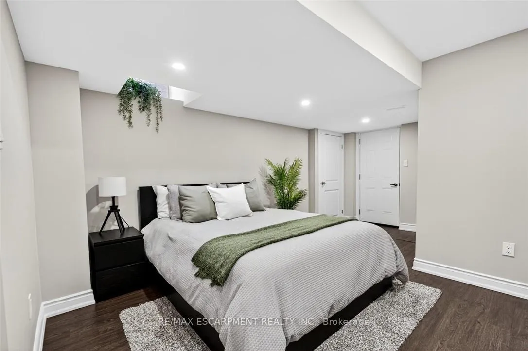 Photo 34 of 225 Skinner Road, Hamilton, Waterdown — HOMEH