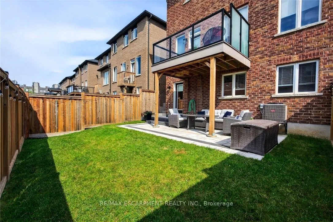Photo 38 of 225 Skinner Road, Hamilton, Waterdown — HOMEH