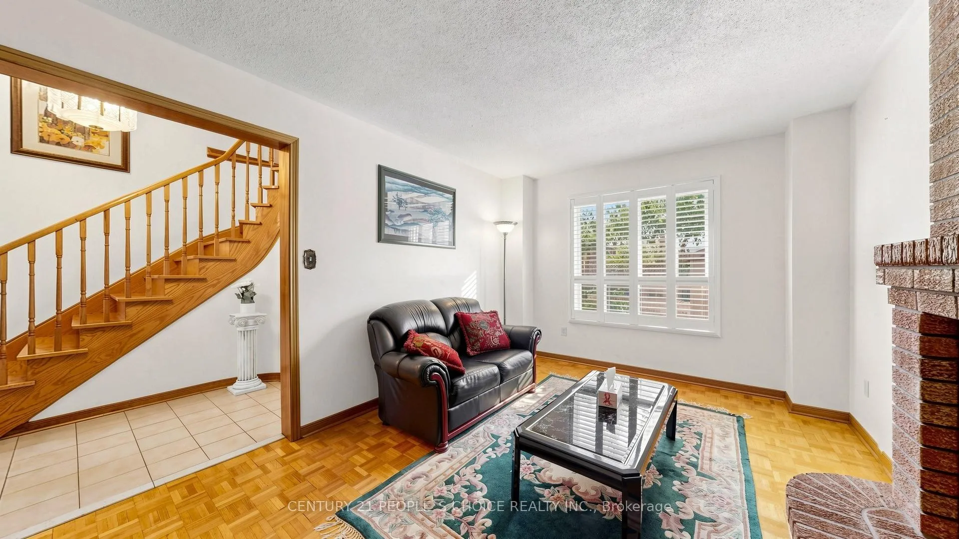 Photo 9 of 145 Chancellor Drive, Vaughan, East Woodbridge — HOMEH