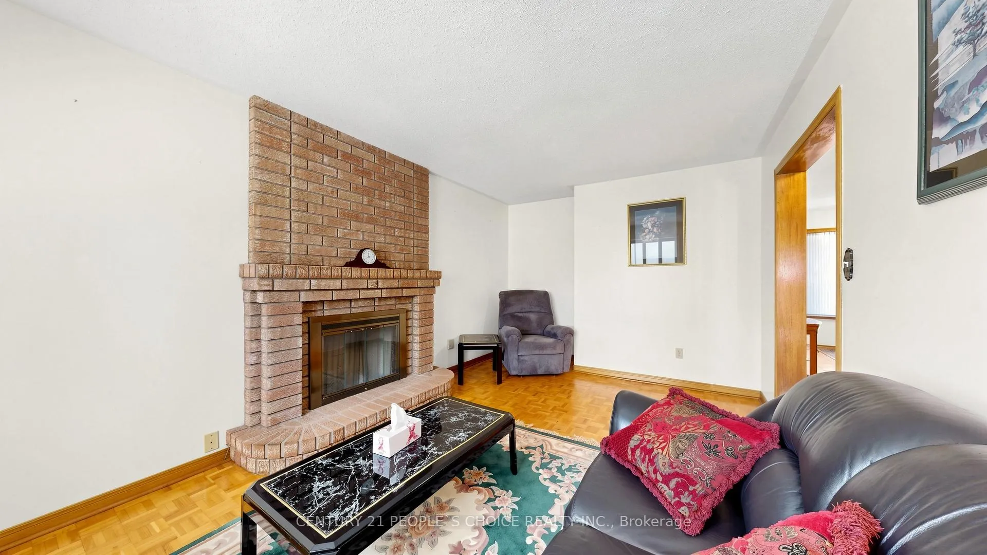 Photo 11 of 145 Chancellor Drive, Vaughan, East Woodbridge — HOMEH