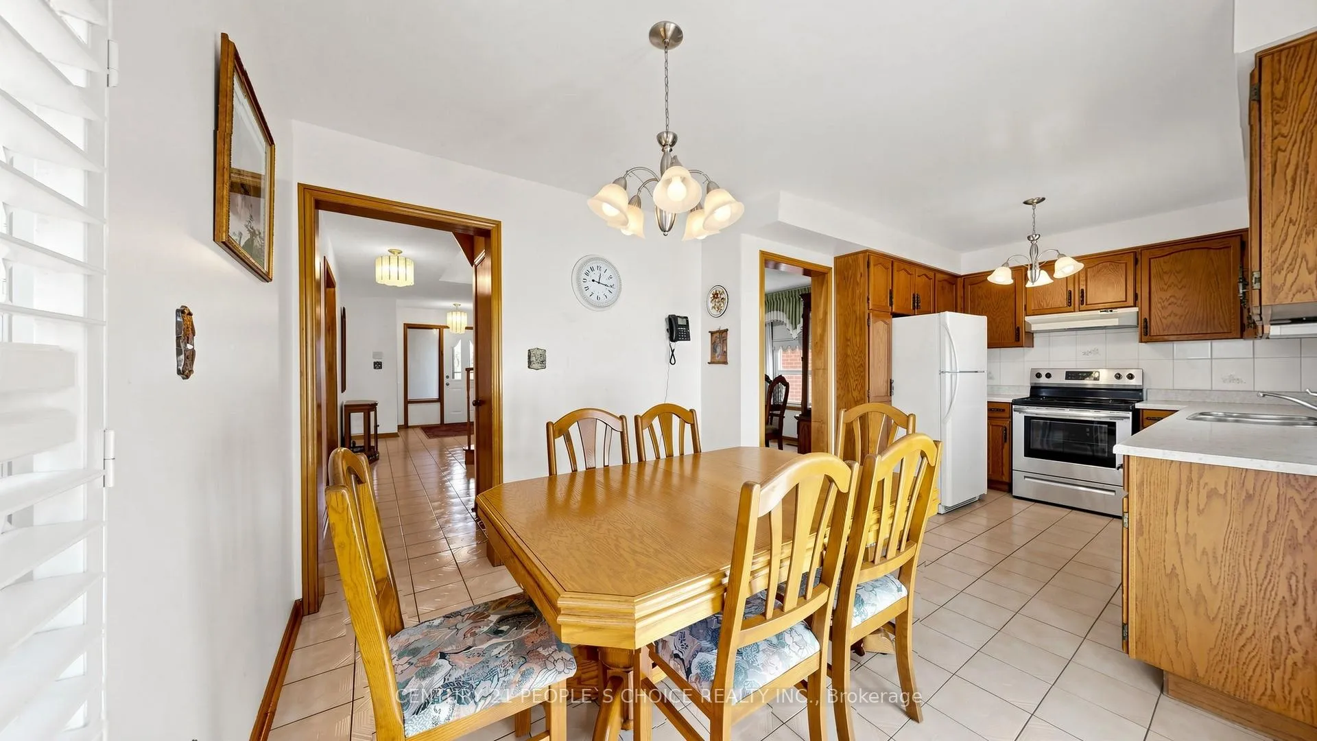 Photo 16 of 145 Chancellor Drive, Vaughan, East Woodbridge — HOMEH