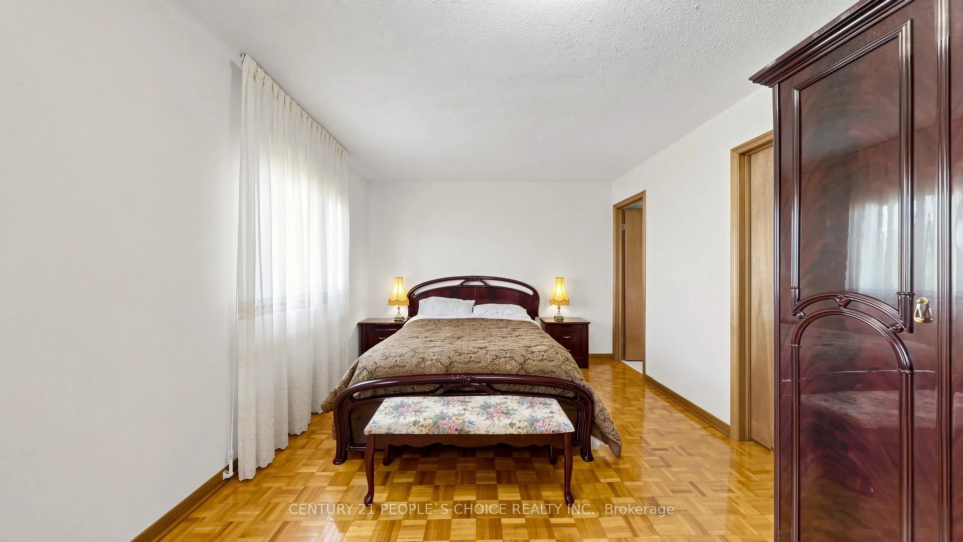 Photo 22 of 145 Chancellor Drive, Vaughan, East Woodbridge — HOMEH