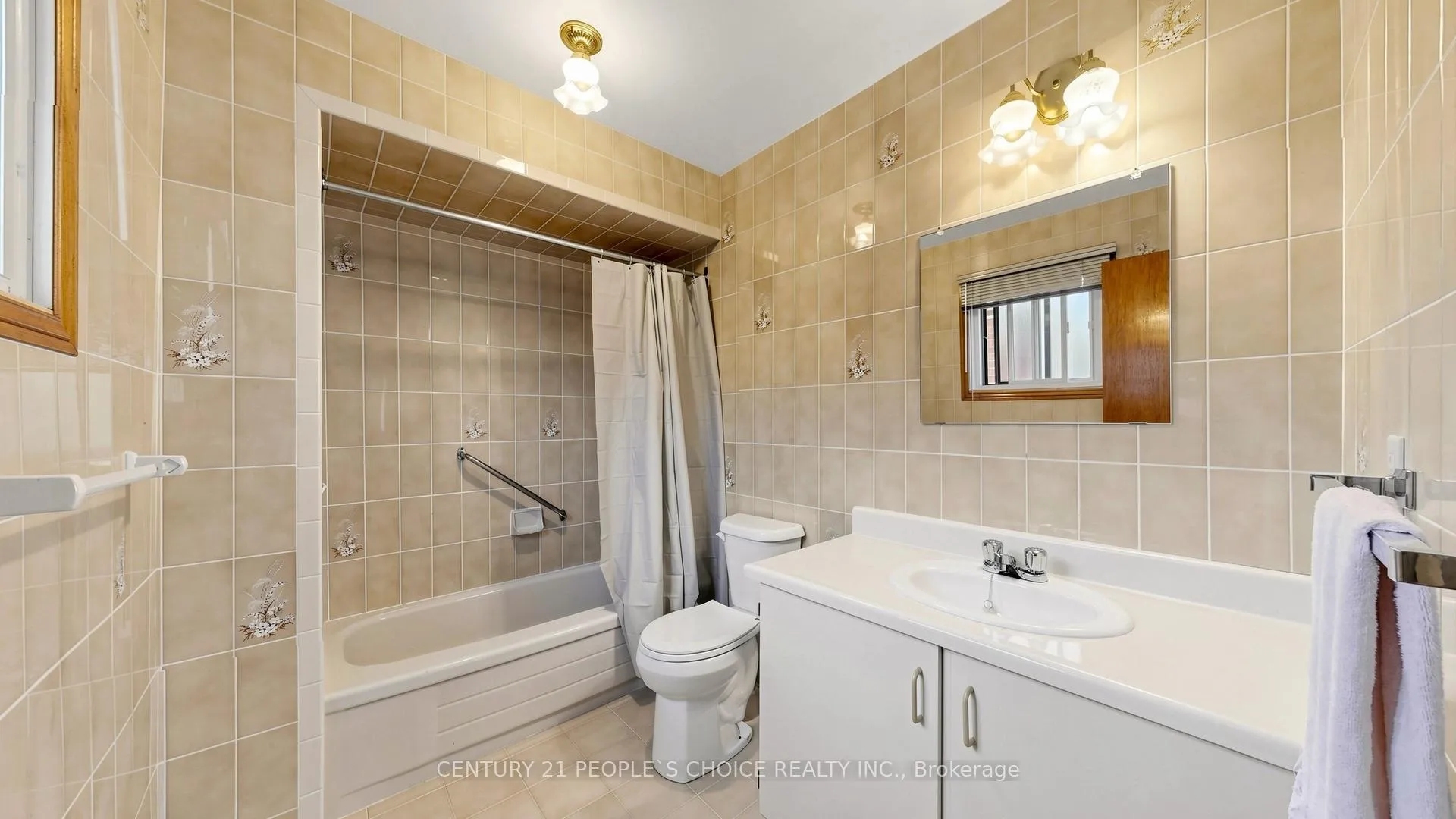 Photo 24 of 145 Chancellor Drive, Vaughan, East Woodbridge — HOMEH