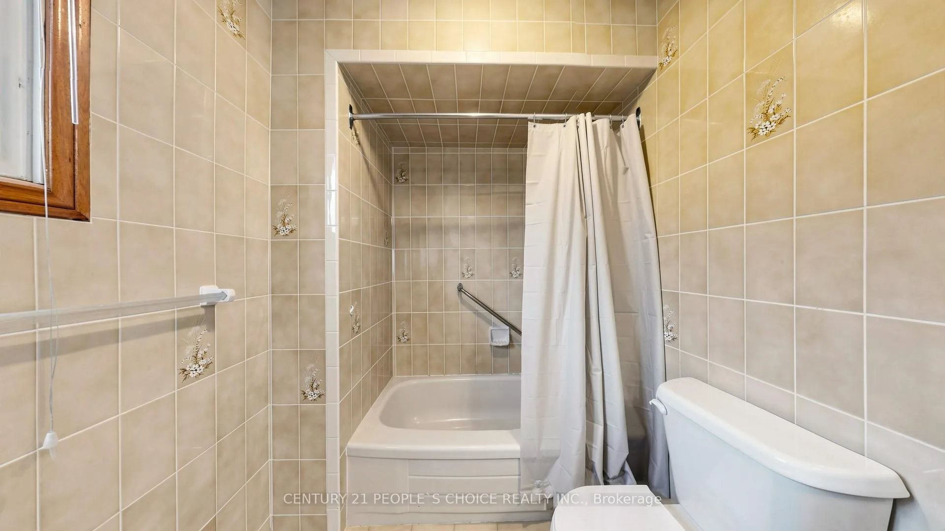 Photo 25 of 145 Chancellor Drive, Vaughan, East Woodbridge — HOMEH