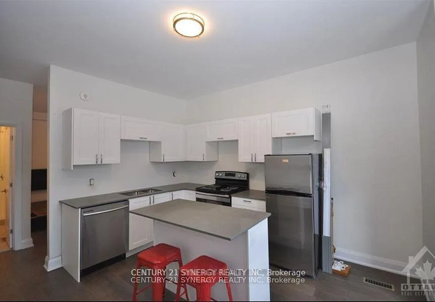 Photo 4 of Unit 1A, 571 Mcleod Street, Ottawa, Ottawa Centre — HOMEH