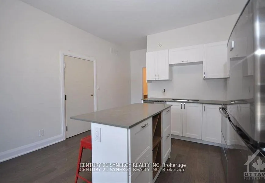Photo 5 of Unit 1A, 571 Mcleod Street, Ottawa, Ottawa Centre — HOMEH