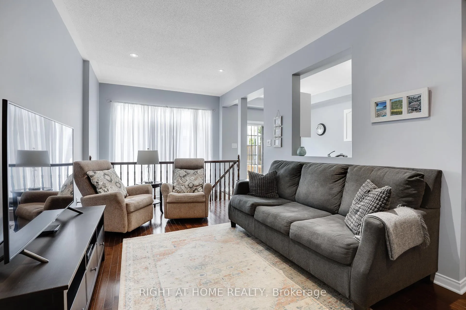 Photo 8 of 577 Ashbourne Crescent, Ottawa, Barrhaven - Stonebridge — HOMEH
