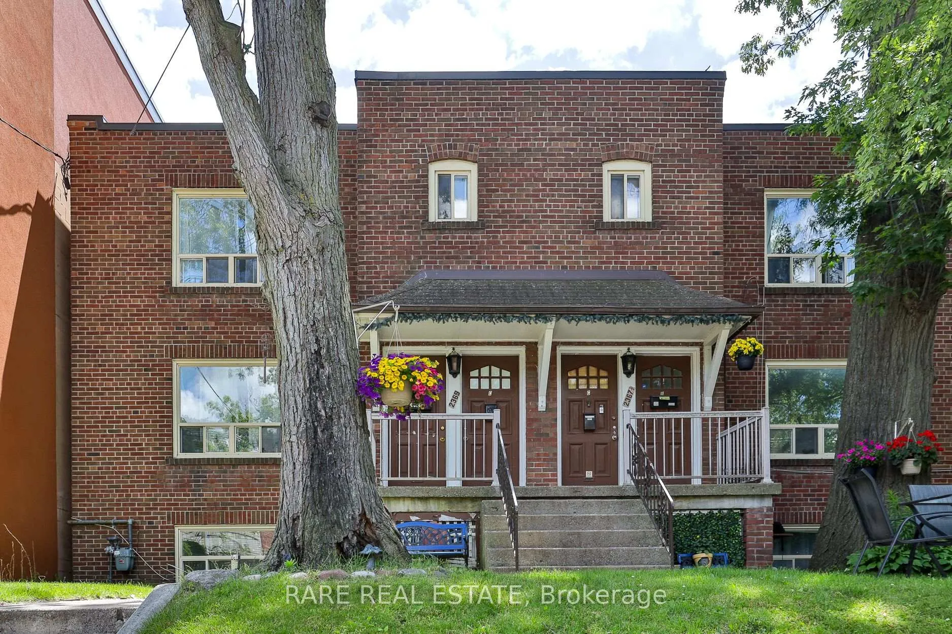 Photo 1 of Unit B, 2367 1/2 Queen Street, Toronto, The Beaches — HOMEH