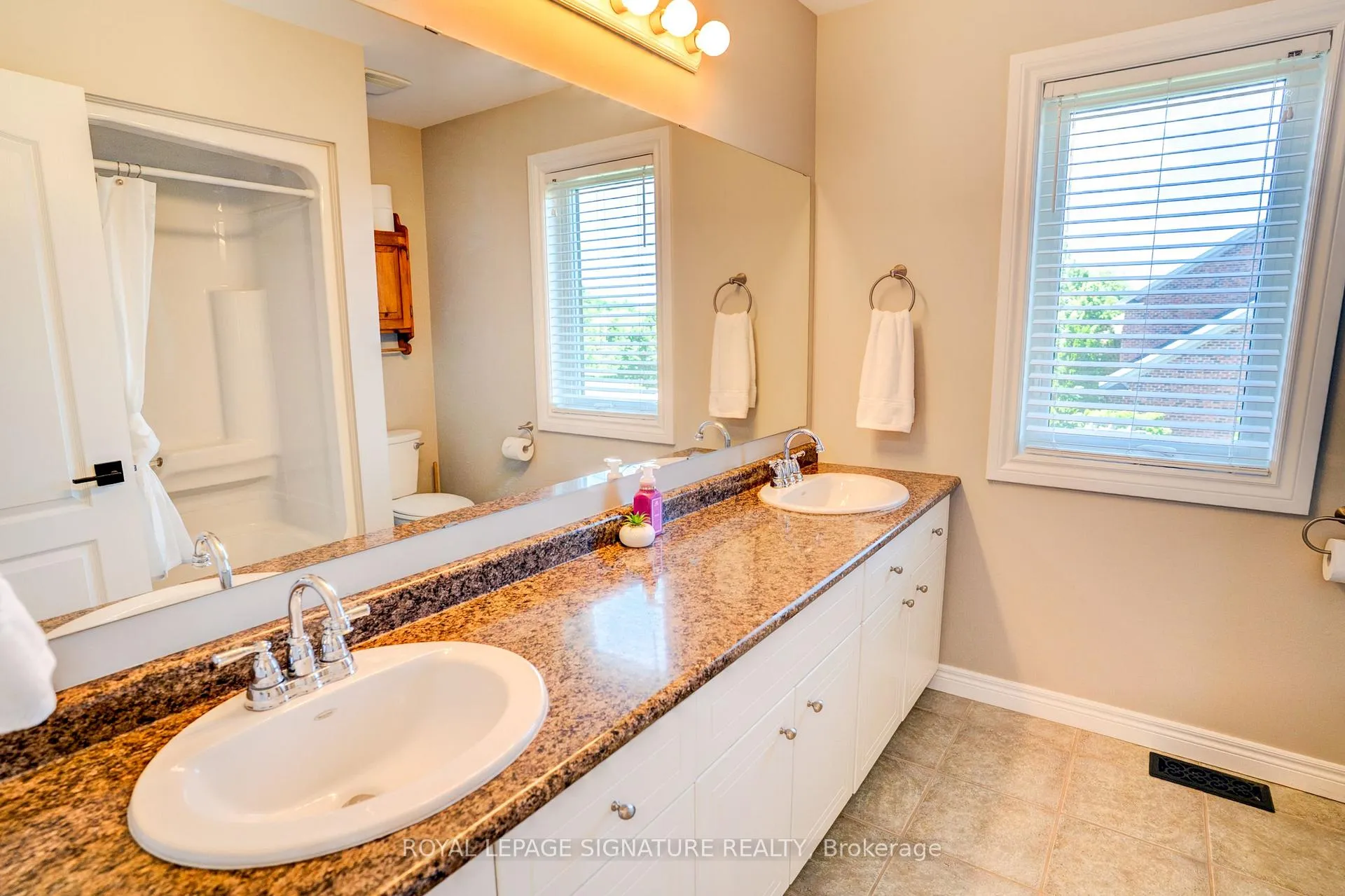 Photo 24 of 27 Leenders Lane, Erin — HOMEH