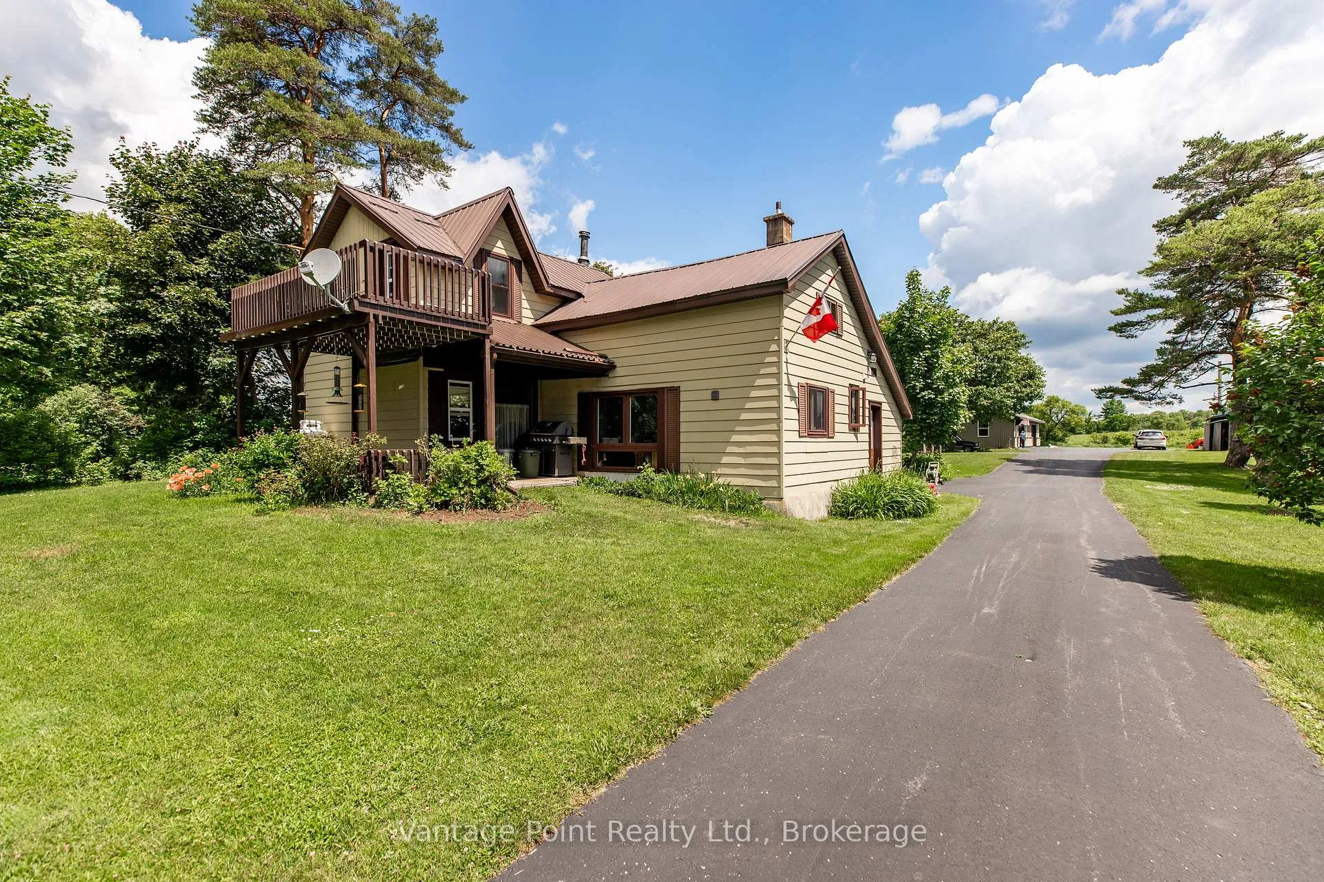 Photo 11 of 776227 10 Highway, Chatsworth — HOMEH