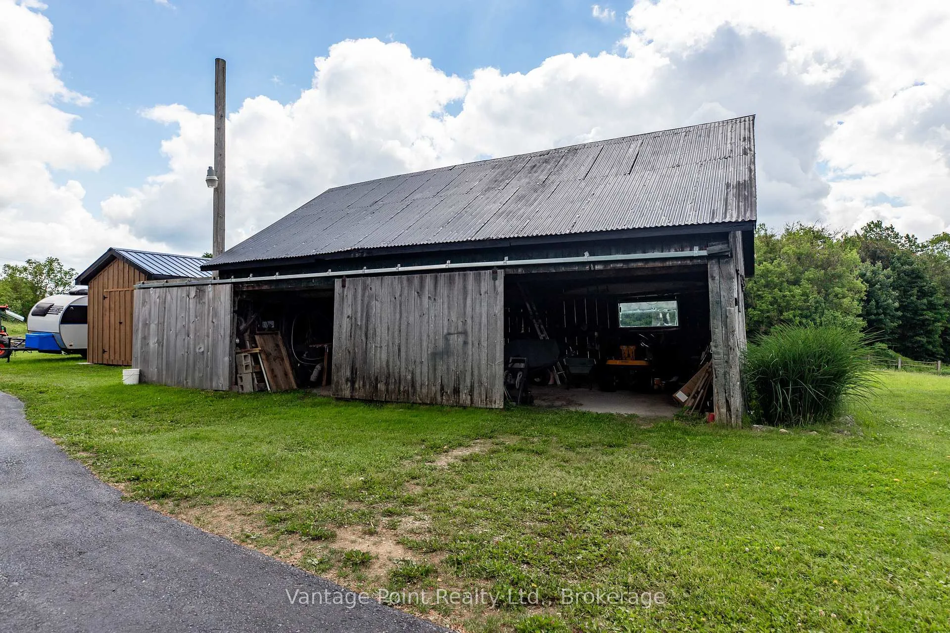 Photo 62 of 776227 10 Highway, Chatsworth — HOMEH