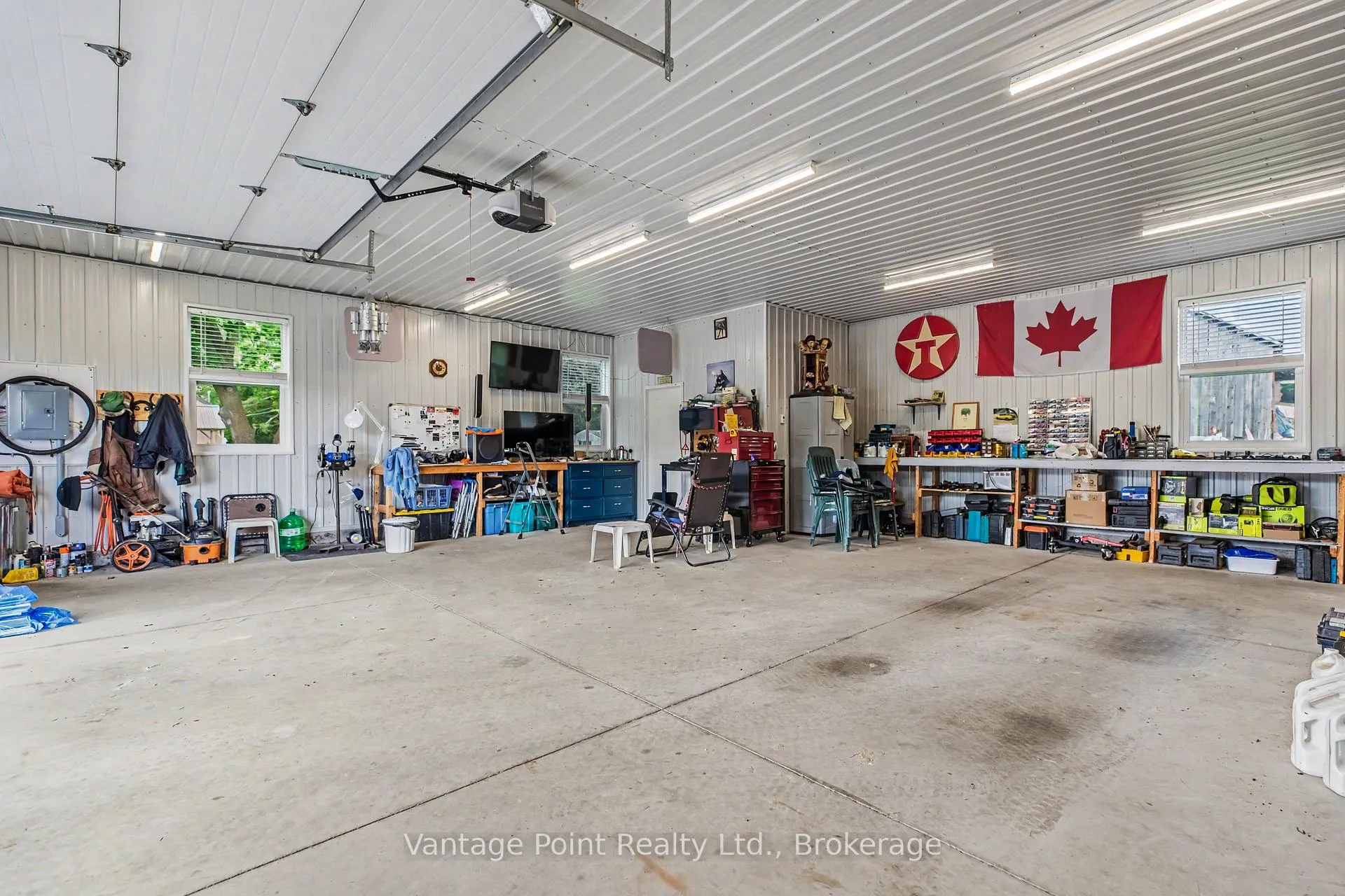 Photo 33 of 776227 10 Highway, Chatsworth — HOMEH