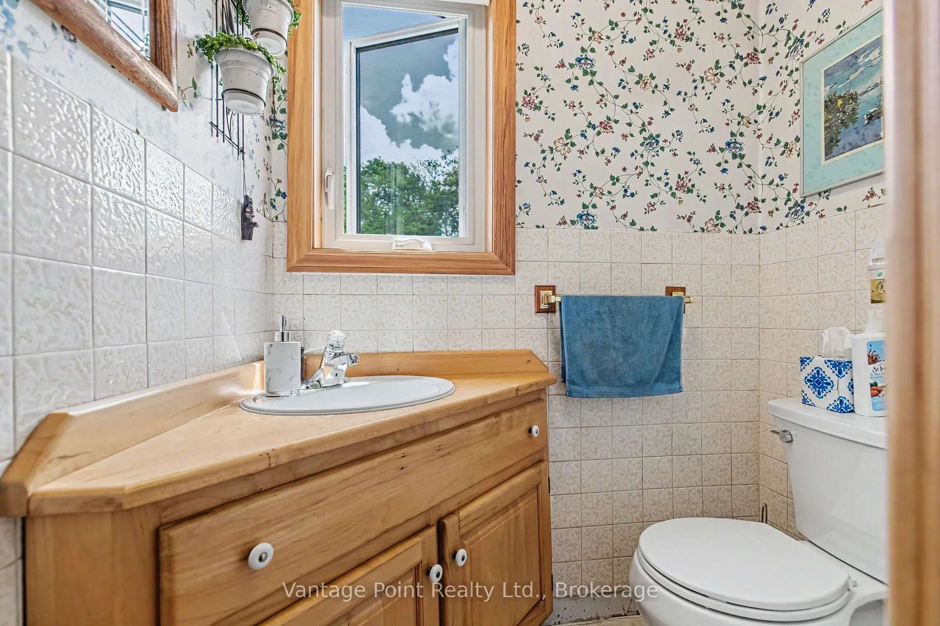 Photo 49 of 776227 10 Highway, Chatsworth — HOMEH