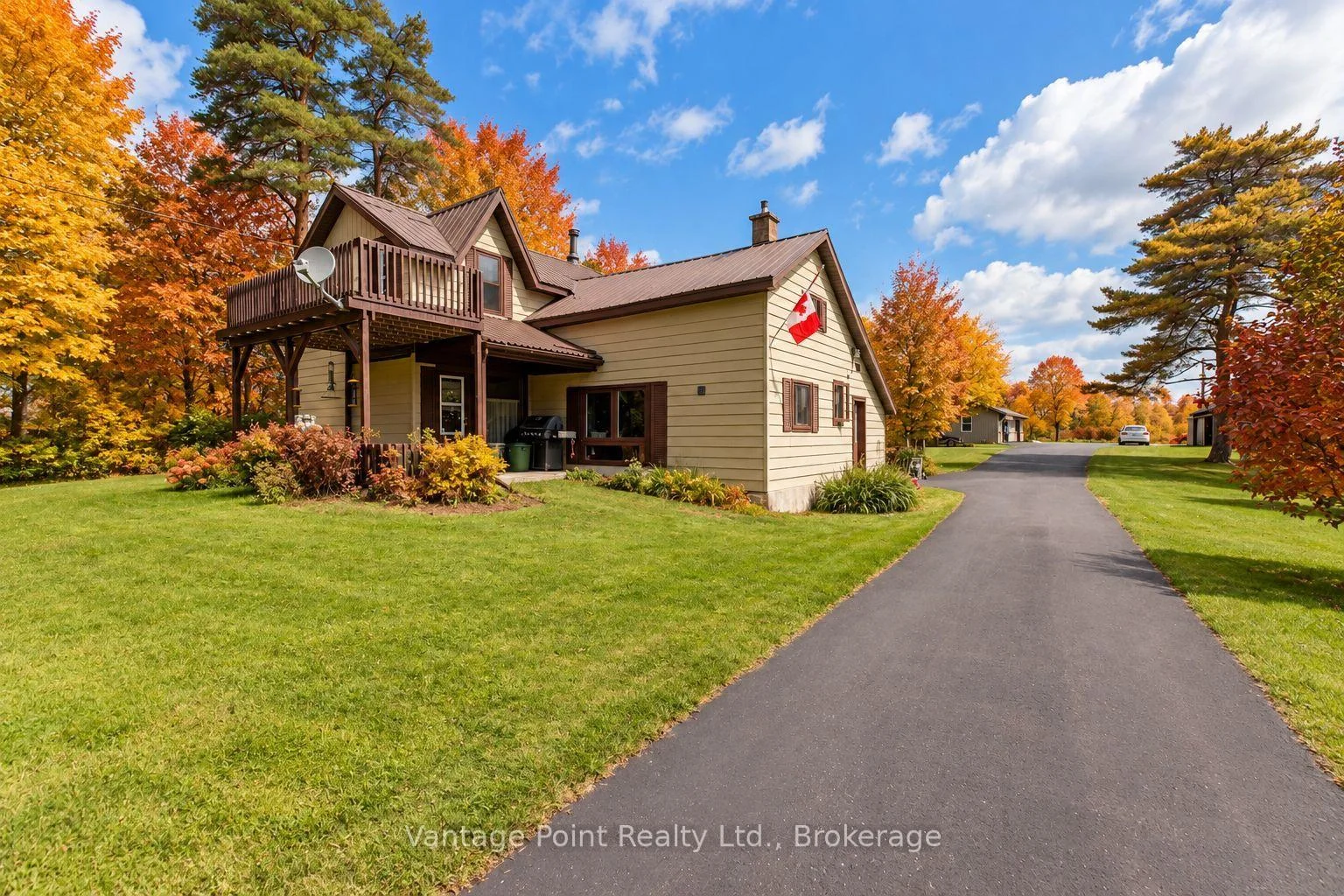 Photo 12 of 776227 10 Highway, Chatsworth — HOMEH