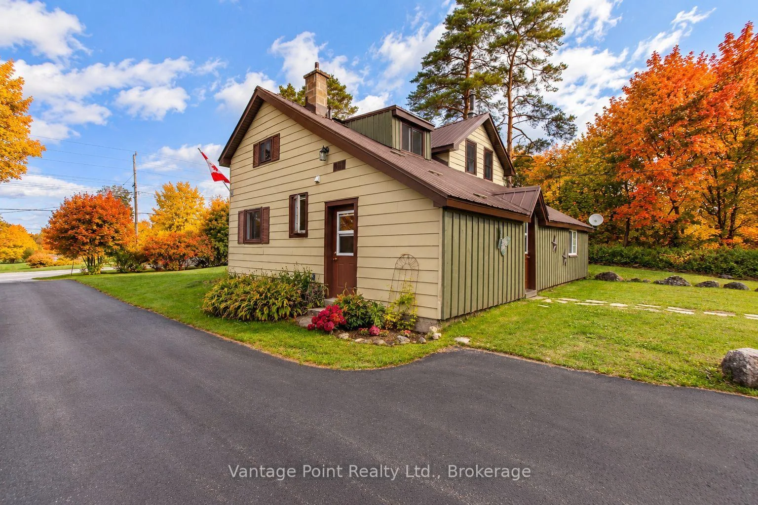 Photo 14 of 776227 10 Highway, Chatsworth — HOMEH