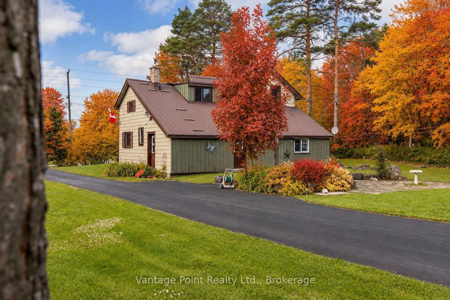 Photo 30 of 776227 10 Highway, Chatsworth — HOMEH