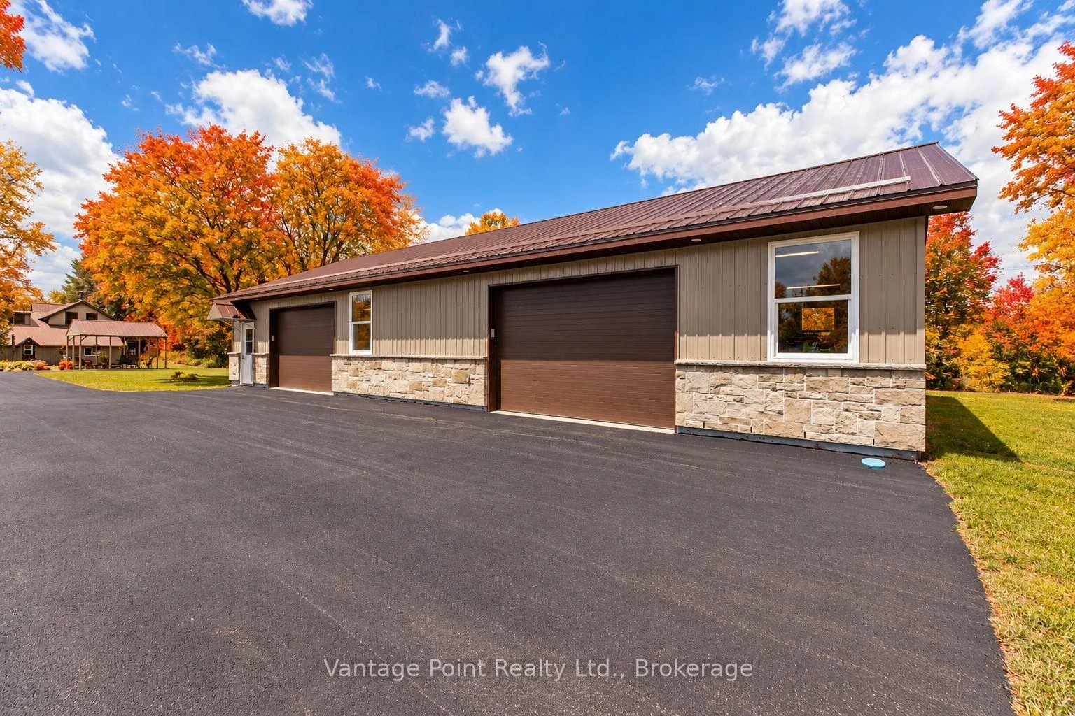 Photo 32 of 776227 10 Highway, Chatsworth — HOMEH