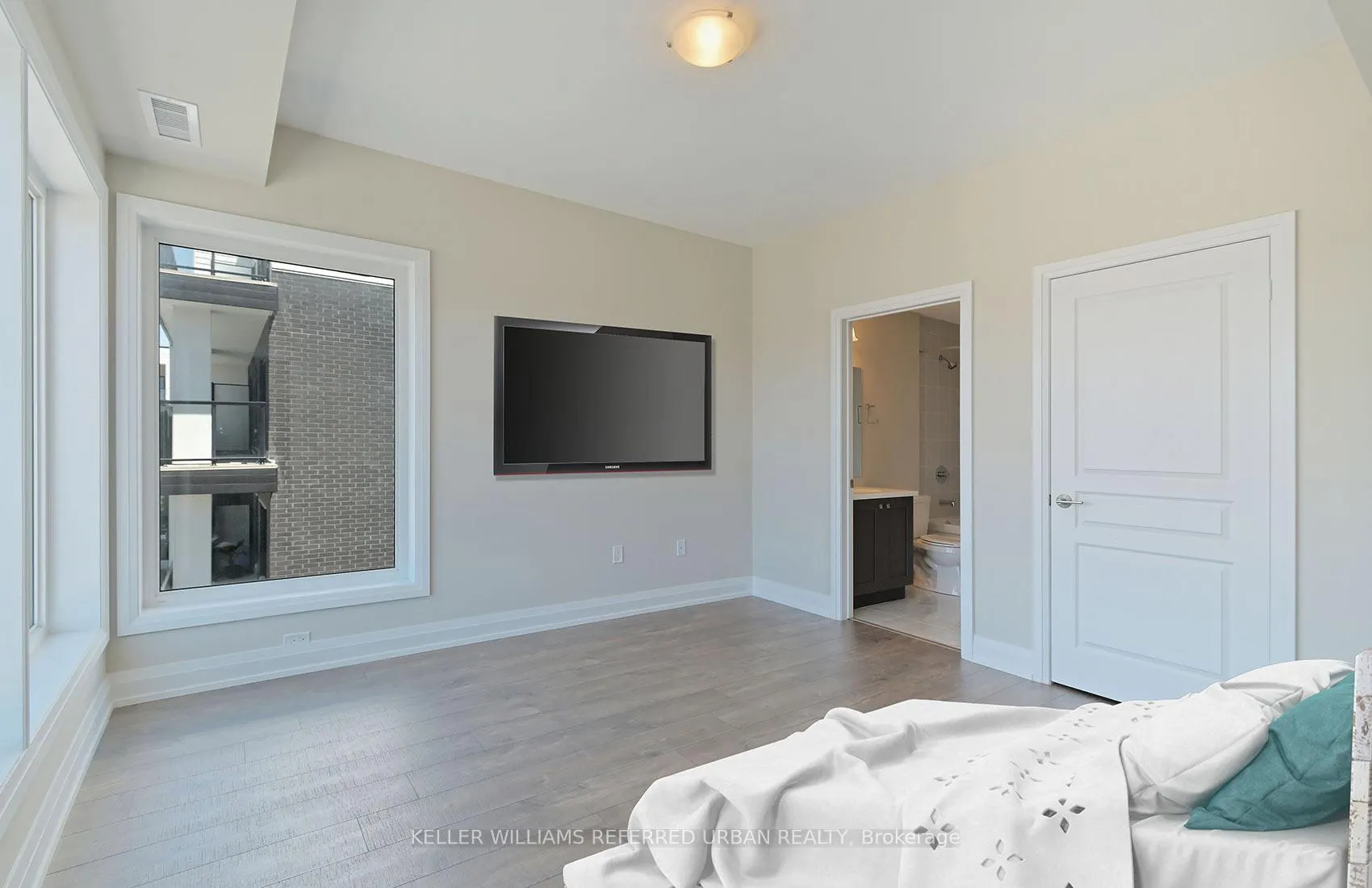 Photo 10 of Unit 231, 555 William Graham Drive, Aurora, Rural Aurora — HOMEH