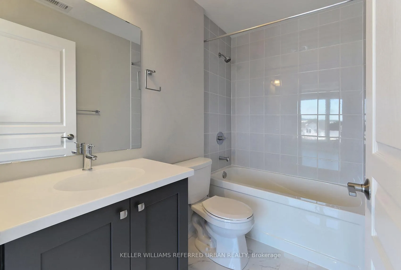 Photo 11 of Unit 231, 555 William Graham Drive, Aurora, Rural Aurora — HOMEH