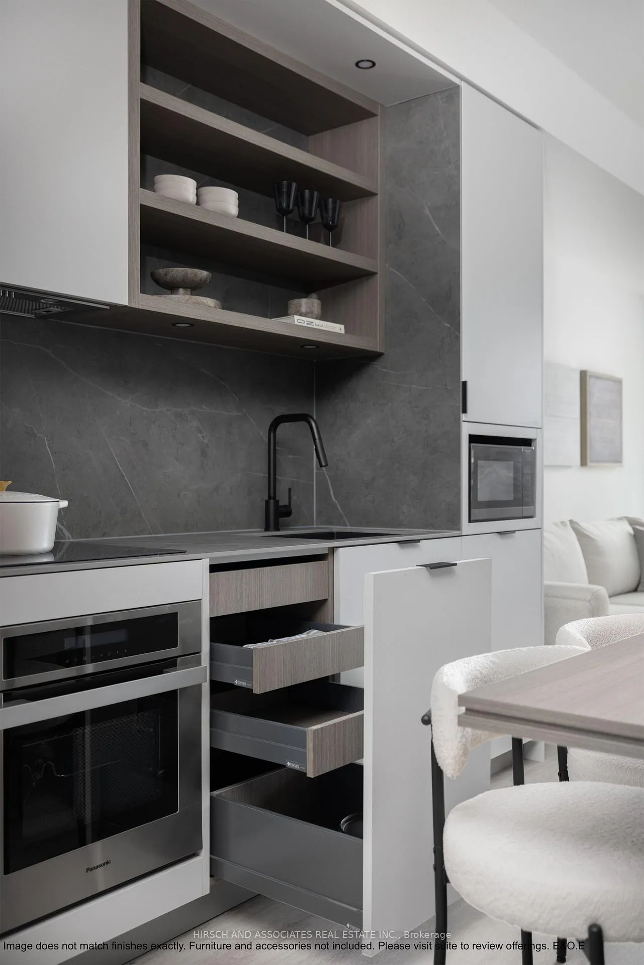 Photo 4 of Unit 3013, 55 Charles Street E, Toronto, Church-Yonge Corridor — HOMEH