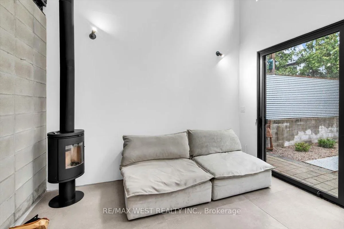 Photo 30 of 781 Craven Road, Toronto, Greenwood-Coxwell — HOMEH