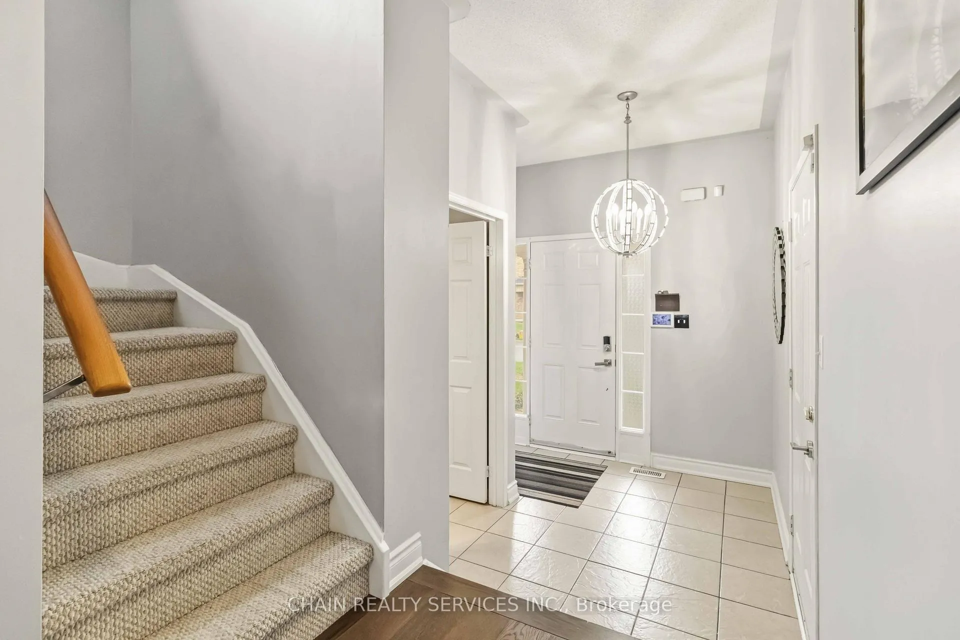 Photo 5 of 36 Crannyfield Drive, Brampton, Fletcher's Meadow — HOMEH