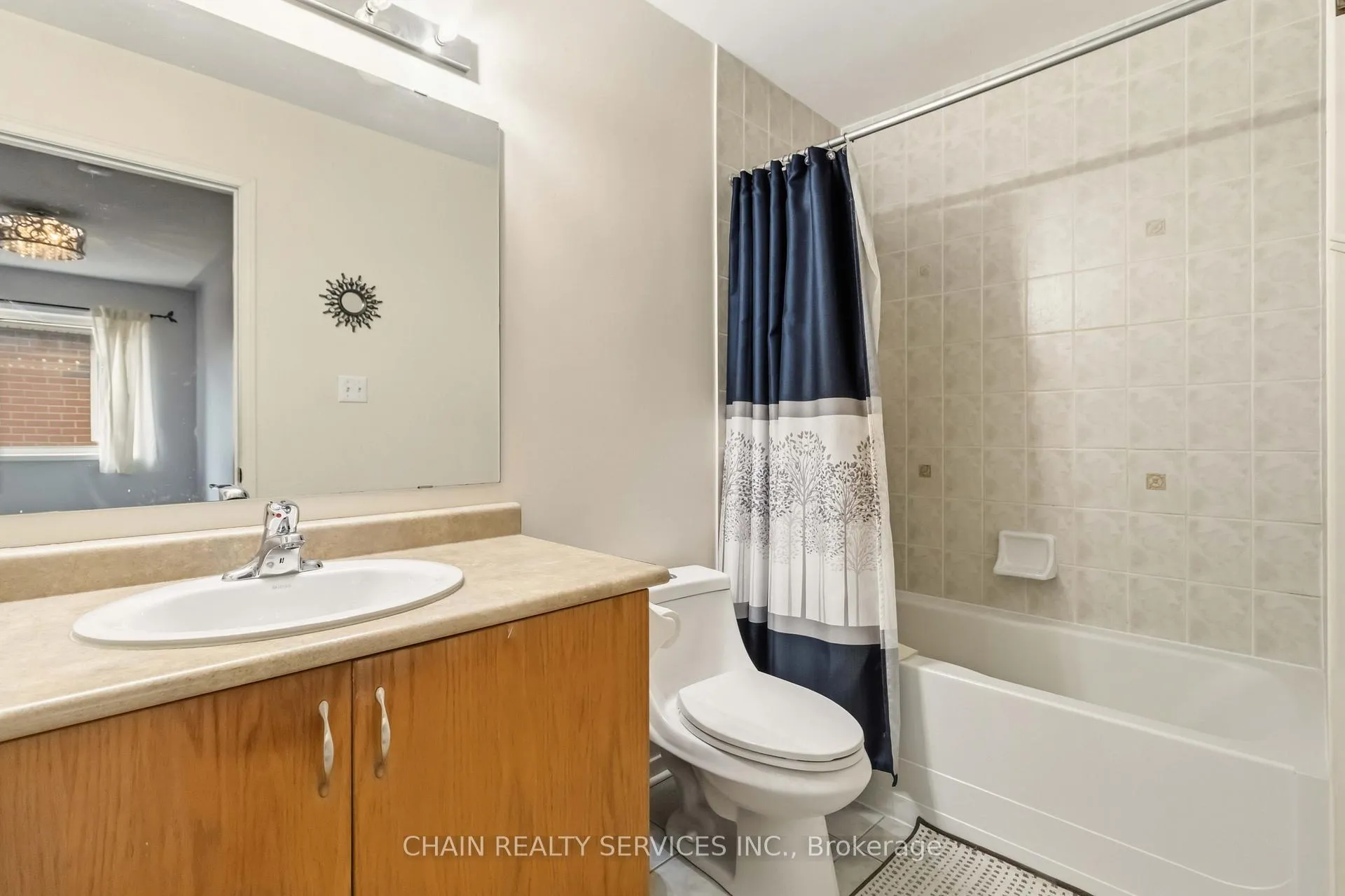 Photo 21 of 36 Crannyfield Drive, Brampton, Fletcher's Meadow — HOMEH