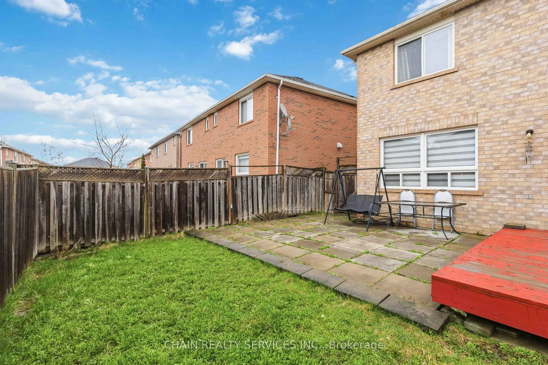 Photo 32 of 36 Crannyfield Drive, Brampton, Fletcher's Meadow — HOMEH