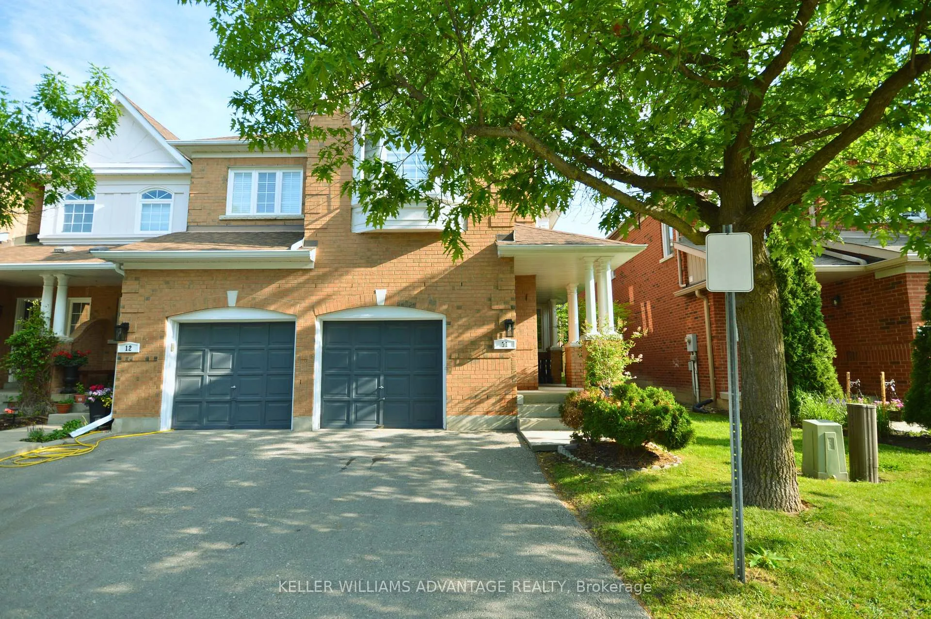 Photo 2 of Unit 11, 190 Harding Boulevard, Richmond Hill, North Richvale — HOMEH