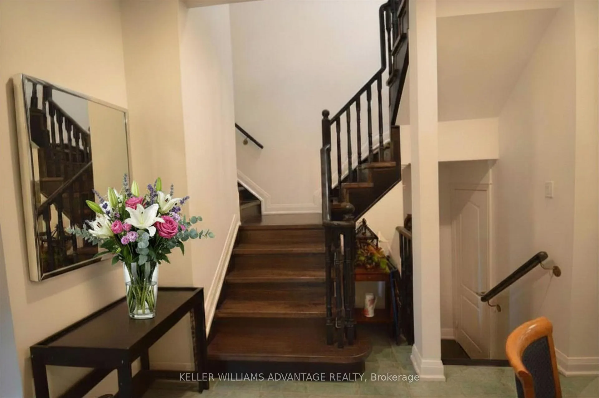 Photo 8 of Unit 11, 190 Harding Boulevard, Richmond Hill, North Richvale — HOMEH