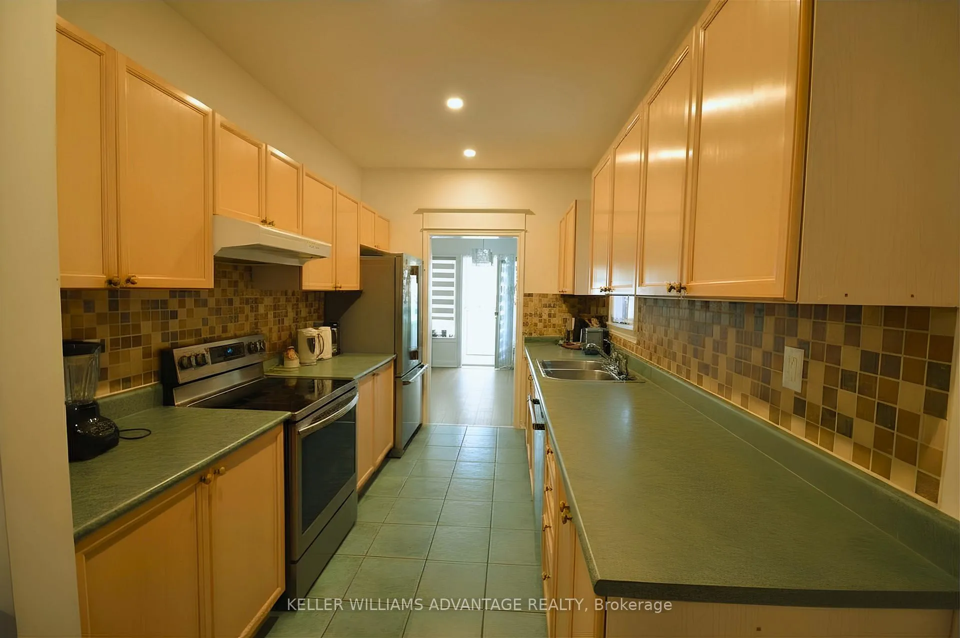 Photo 30 of Unit 11, 190 Harding Boulevard, Richmond Hill, North Richvale — HOMEH