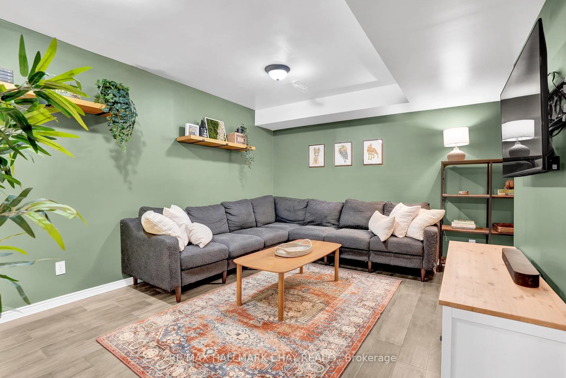 Photo 16 of 162 Ritchie Crescent, Springwater, Elmvale — HOMEH