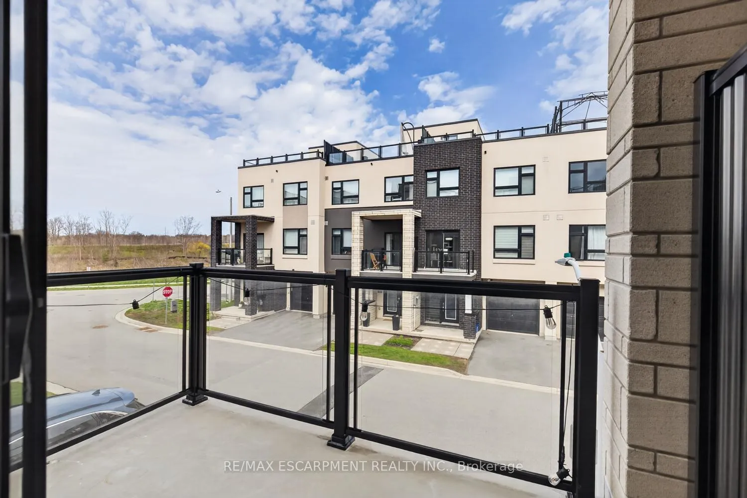 Photo 23 of Unit 32, 1121 Cooke Boulevard, Burlington, LaSalle — HOMEH