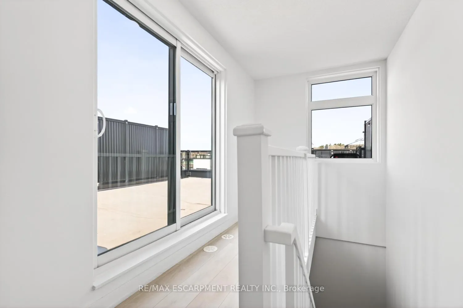 Photo 39 of Unit 32, 1121 Cooke Boulevard, Burlington, LaSalle — HOMEH