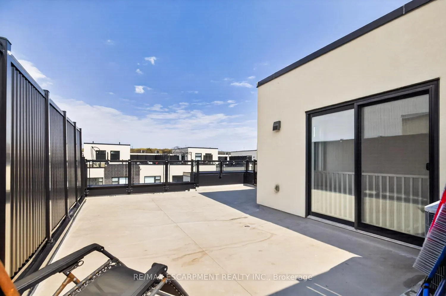 Photo 42 of Unit 32, 1121 Cooke Boulevard, Burlington, LaSalle — HOMEH
