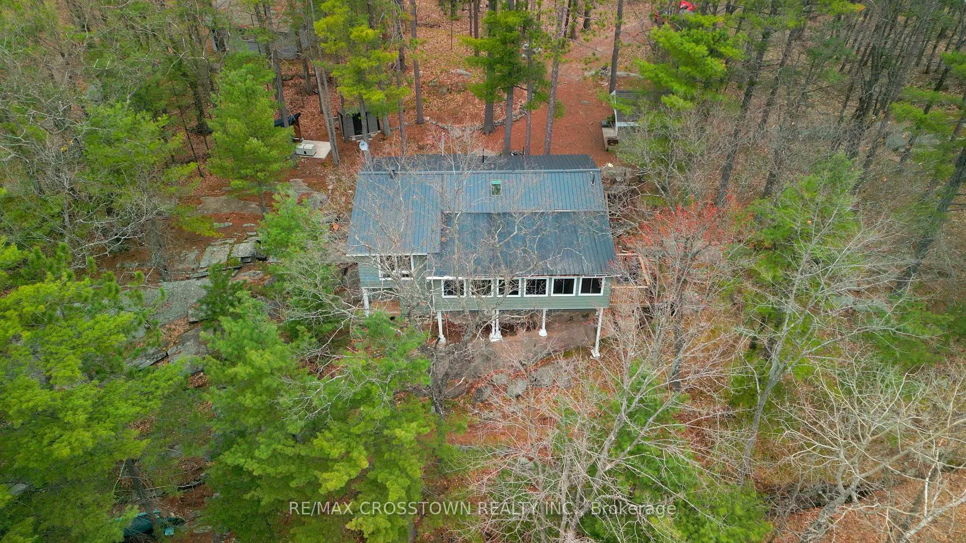 Photo 4 of 607 Juniper Drive, Gravenhurst, Wood (Gravenhurst) — HOMEH